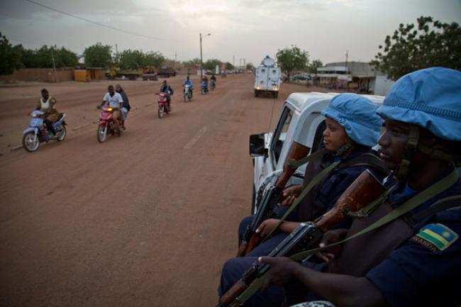 Security Council adopts first-ever resolution on ‘invaluable role’ of UN police operations