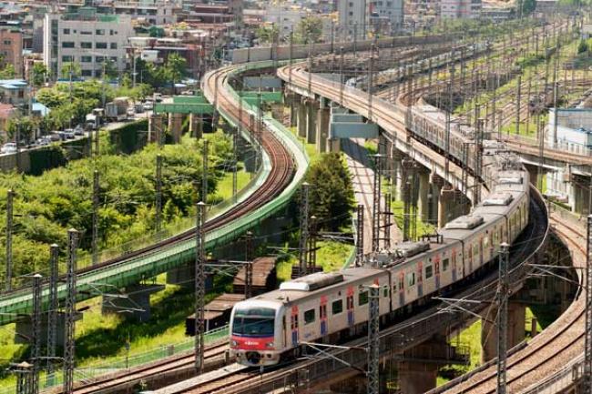 Asia-Pacific: UN official urges deeper regional connectivity for landlocked developing countries
