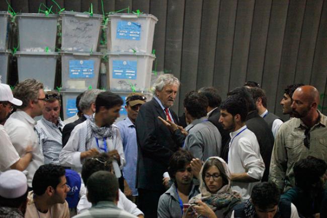 Afghanistan: UN welcomes arrival of observers for audit of run-off election results