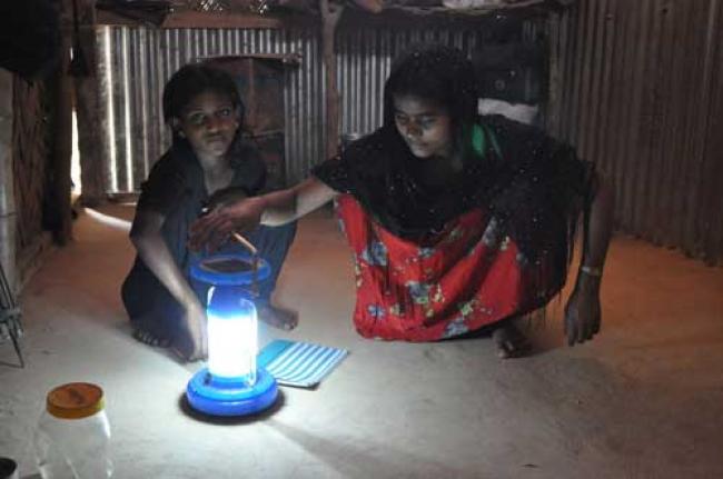 IKEA sustainable lighting to brighten refugee camps