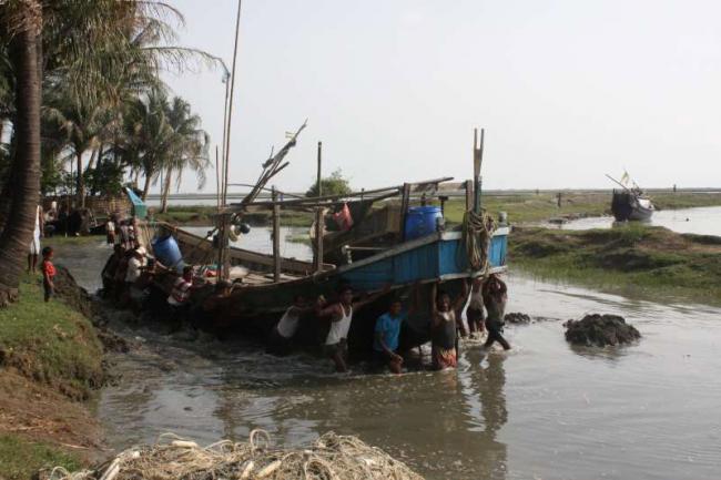UN refugee agency seeks $13 million to protect for boat arrivals in Southeast Asia