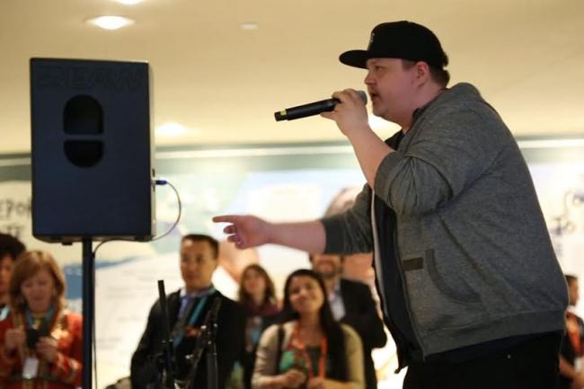 VIDEO: Sámi rapper SlinCraze encourages indigenous youth to celebrate culture