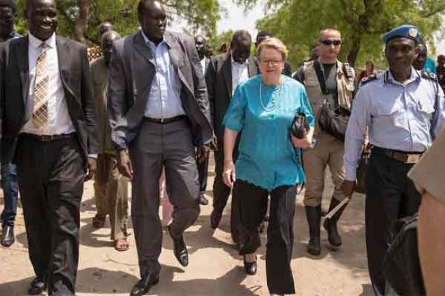 ‘Cling to every little sign of hope’ – outgoing head of UN Mission in South Sudan