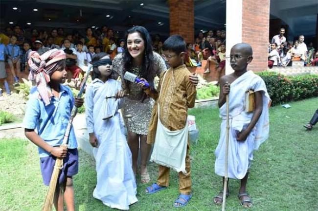 Globsyn Business School hosts fair for underprivileged children