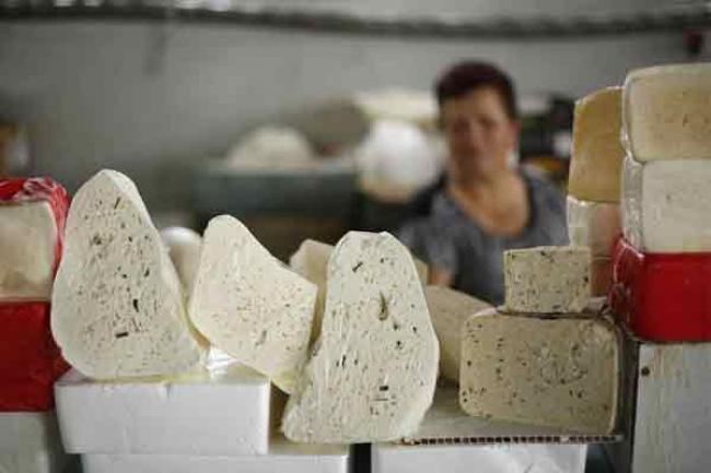 Sugar, dairy and staple grains push food price index up by 0.7 per cent in October – UN