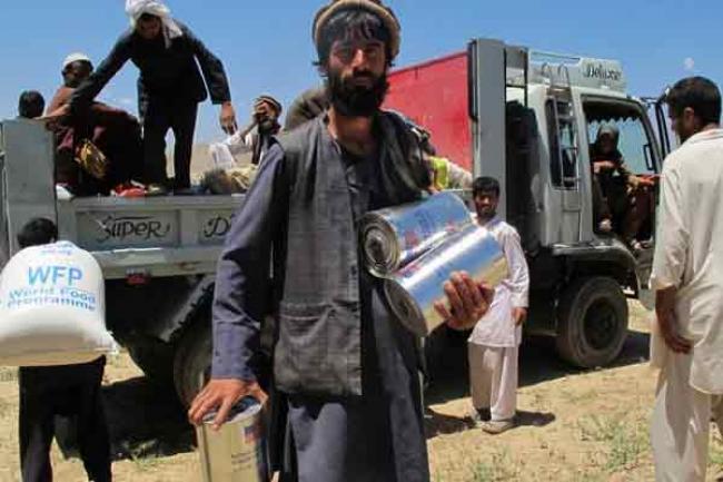 Afghanistan: UN launches nine-month operation to assist returnees with emergency food and cash