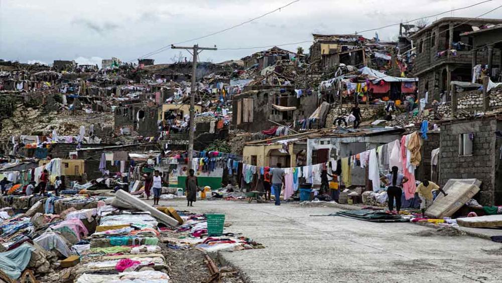 Ahead of Hurricane Irma, UNICEF preparing supplies and communication lines to youth