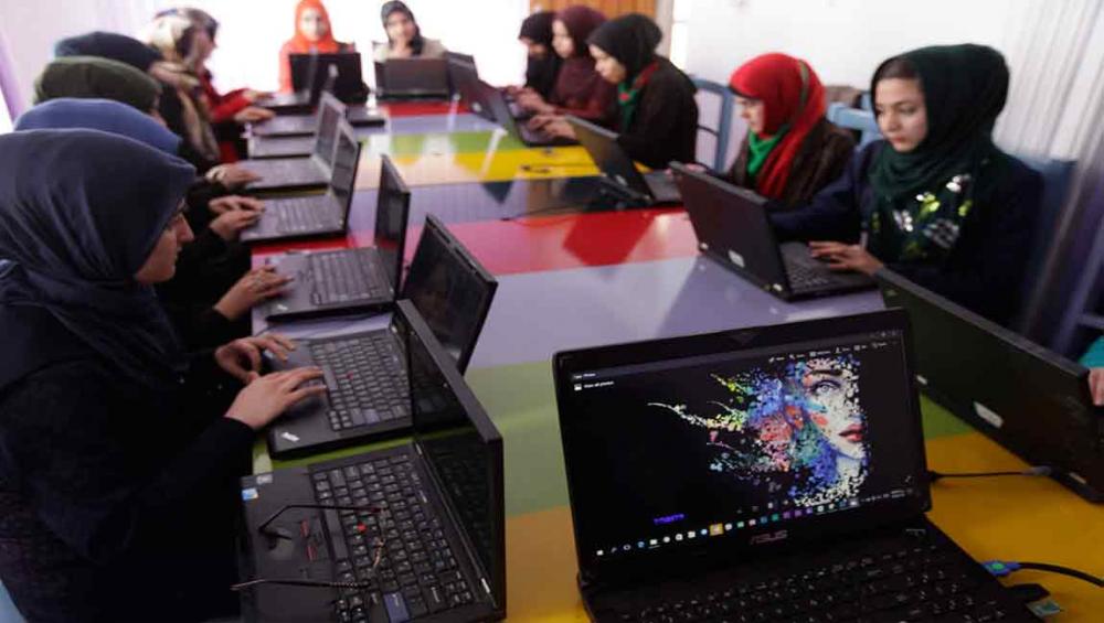 Leveraging ICTs critical to achieve Global Goals, UN highlights in new report