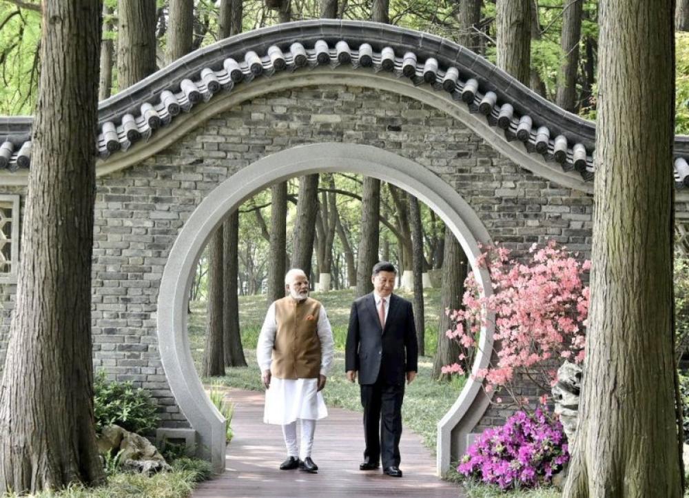 Modi's 'no baggage' informal meeting with Jinping earns him brownie points from Chinese media