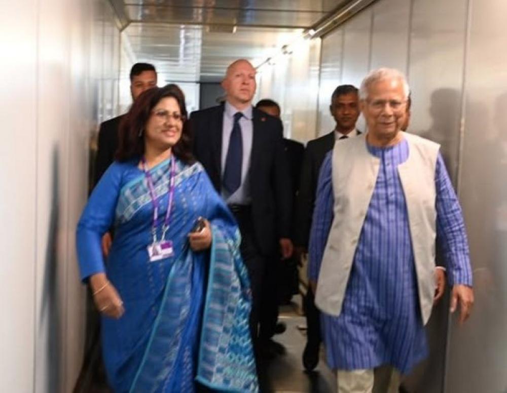 Bangladesh interim govt chief Muhammad Yunus meets UK officials in London amid protests against his visit Bangladesh interim govt chief Muhammad Yunus meets UK officials in London amid protests against his visit