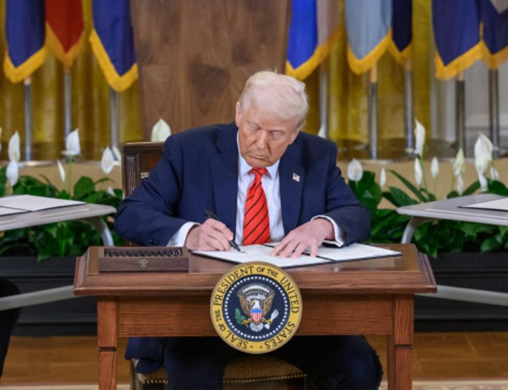 Trump pauses Russia-related tariffs as deadline nears