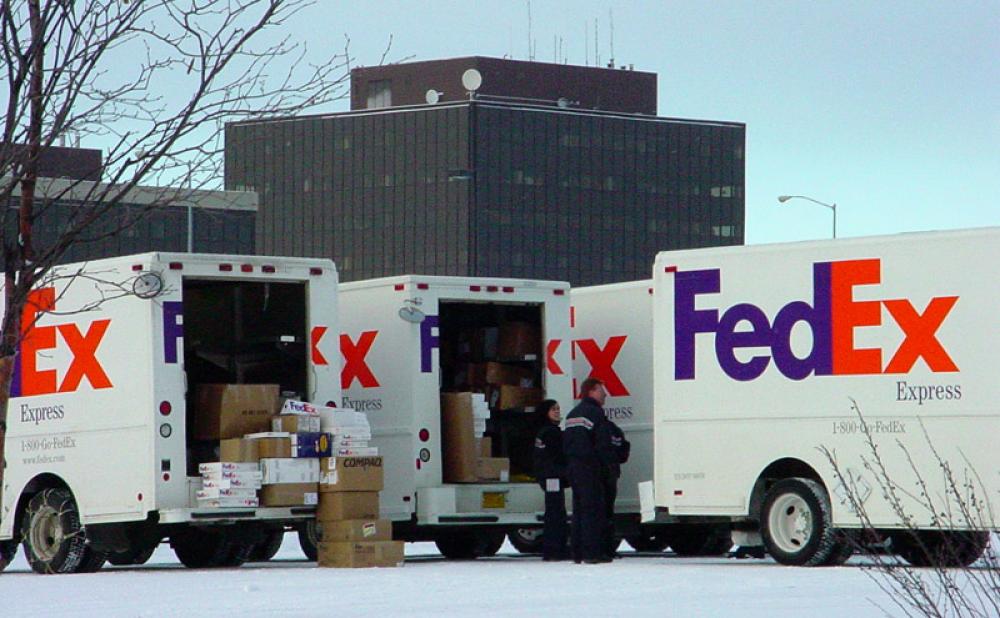 FedEx aims to hire 90,000 workers across United States ahead of holidays