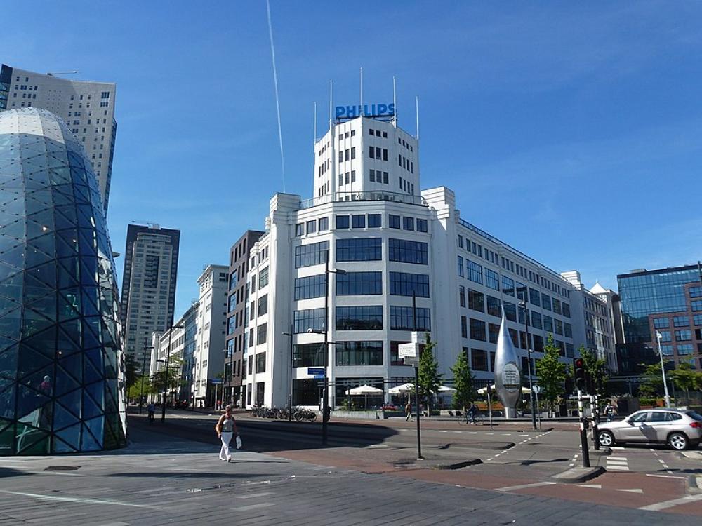 Philips to scrap 6,000 jobs in its bid to improve profitability Philips to scrap 6,000 jobs in its bid to improve profitability