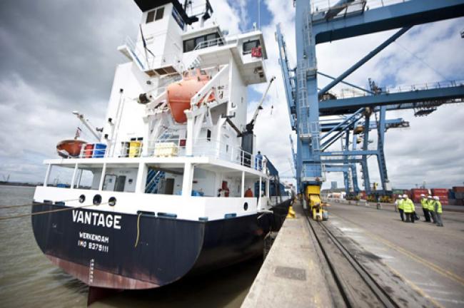 UN orders Russia to release Greenpeace protest ship 