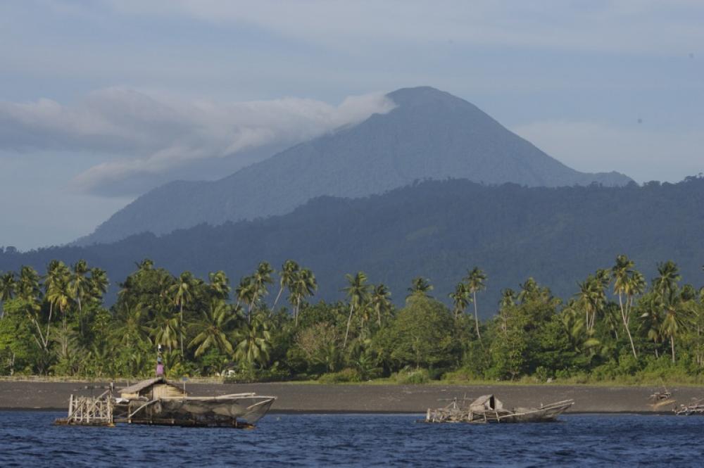 Indonesia: 7.5 earthquake hits Central Sulawesi