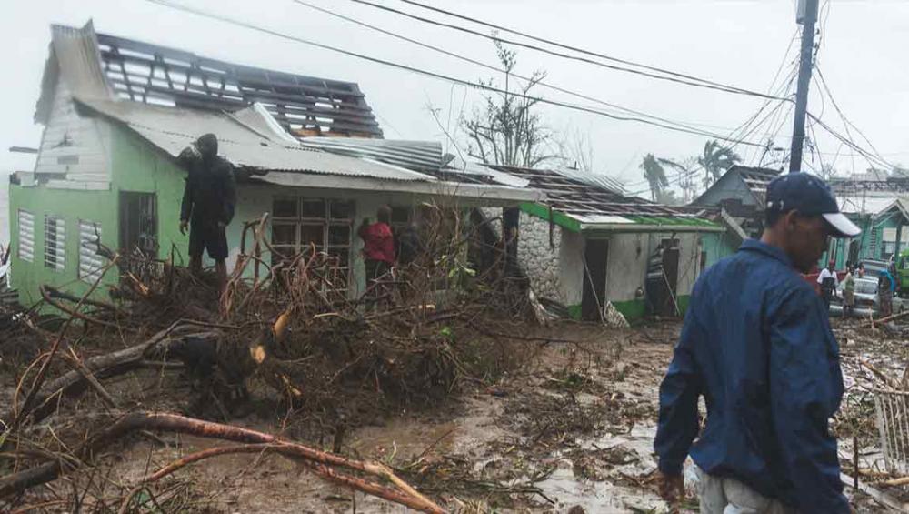 Heatwaves, hurricanes, floods: 2017 costliest year ever for extreme weather and climate events, says UN