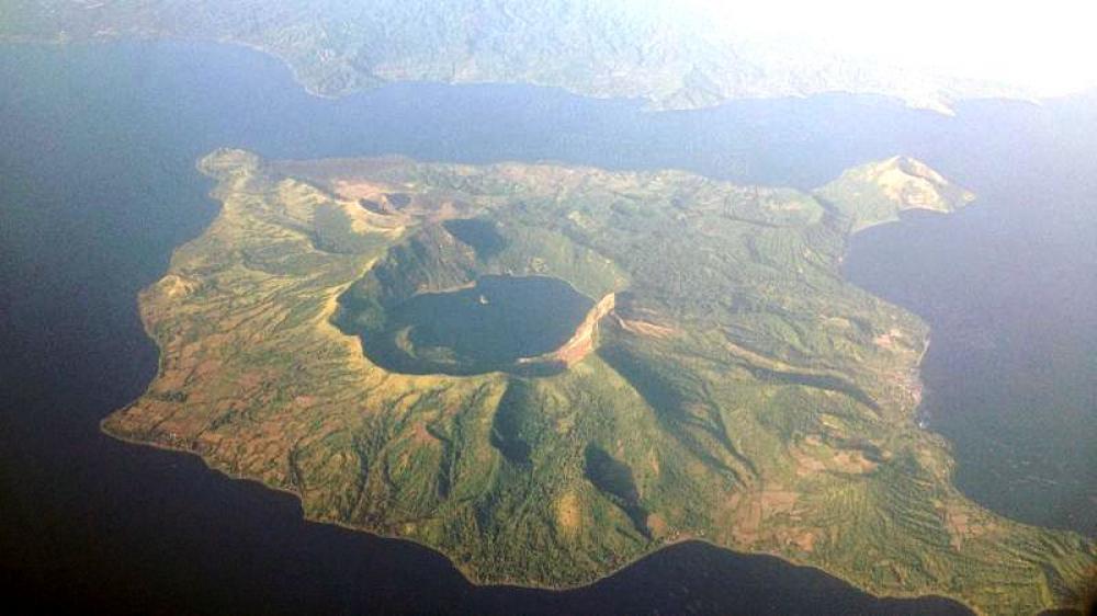 Thousands evacuated as Philippine volcano threatens big eruption Thousands evacuated as Philippine volcano threatens big eruption