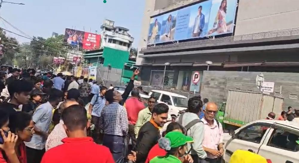 Panic on the streets: 5.3 earthquake rattles Kolkata, tremors felt in Bangladesh 