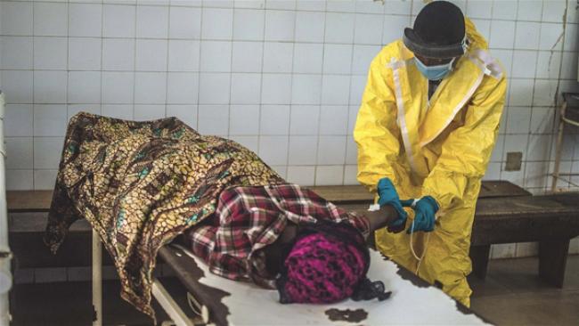 In West Africa, top UN health official unveils $100 million Ebola response plan