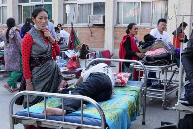 In Nepal, UN rushes to replace quake-damaged healthcare facilities ahead of monsoon