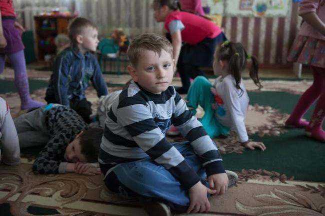Unvaccinated children in Ukraine at heightened risk of polio: UN agencies 