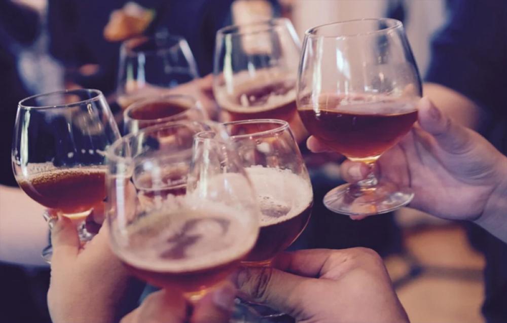 Nearly a third of UK public drinking more alcohol than usual during the pandemic: Study 