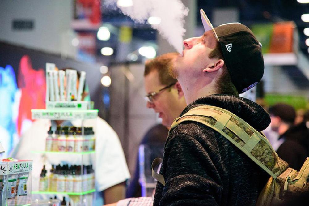 Smokers who switch to e-cigarettes may adopt other healthy routines: Study