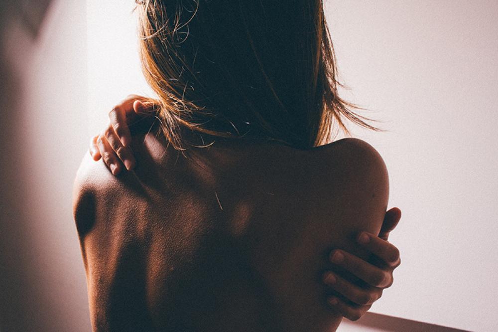Harvard Medical School scientists find the reason behind people unable to stop itching Harvard Medical School scientists find the reason behind people unable to stop itching