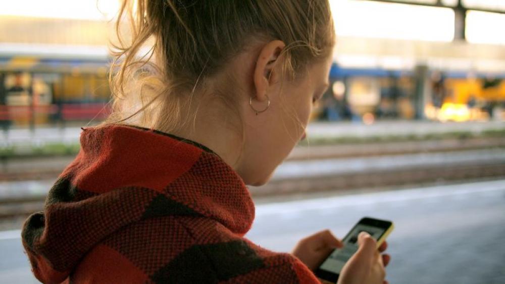 WHO-backed study shows mobile phones are not causing brain cancers WHO-backed study shows mobile phones are not causing brain cancers