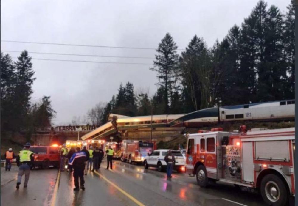 At least three killed as Amtrak train jumps track