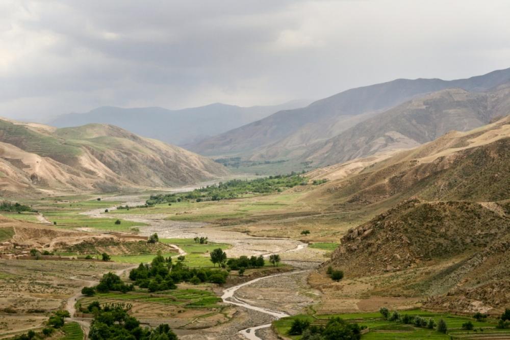 Afghanistan: Suicide bomber killed by guards in Kunduz