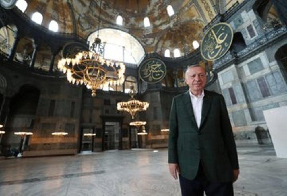 Turkey prez Erdogan trying hard to re-establish Caliphate: Report 
