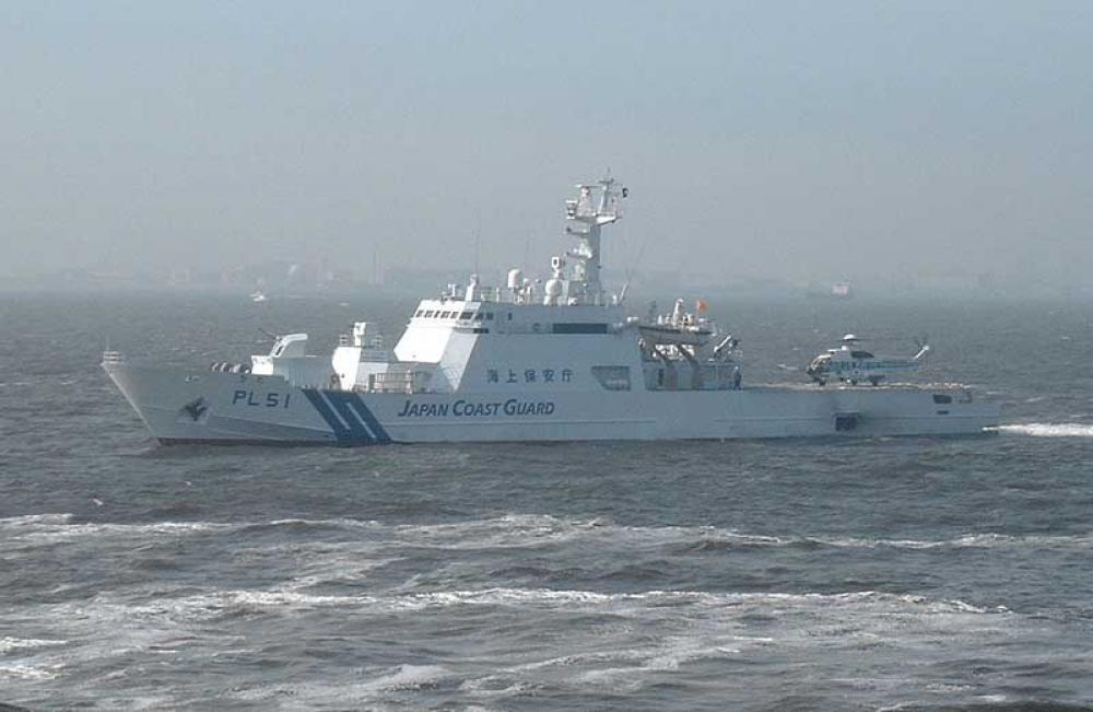  Two Chinese coast guard ships enter Japanese waters around Senkaku Islands