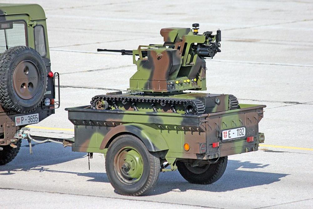 Chinese army moving robot vehicles in Tibet
