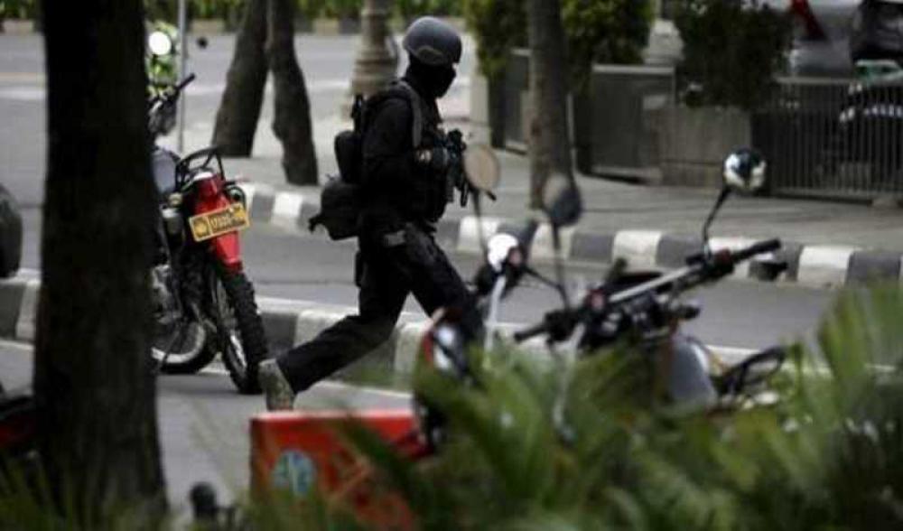 Indonesia: Suicide blast outside Catholic church leaves 14 hurt