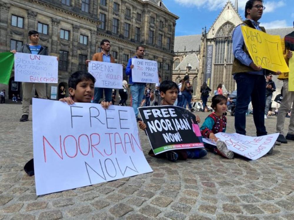 Amsterdam: BNM members demonstrate against enforced disappearance of women in Pakistan
