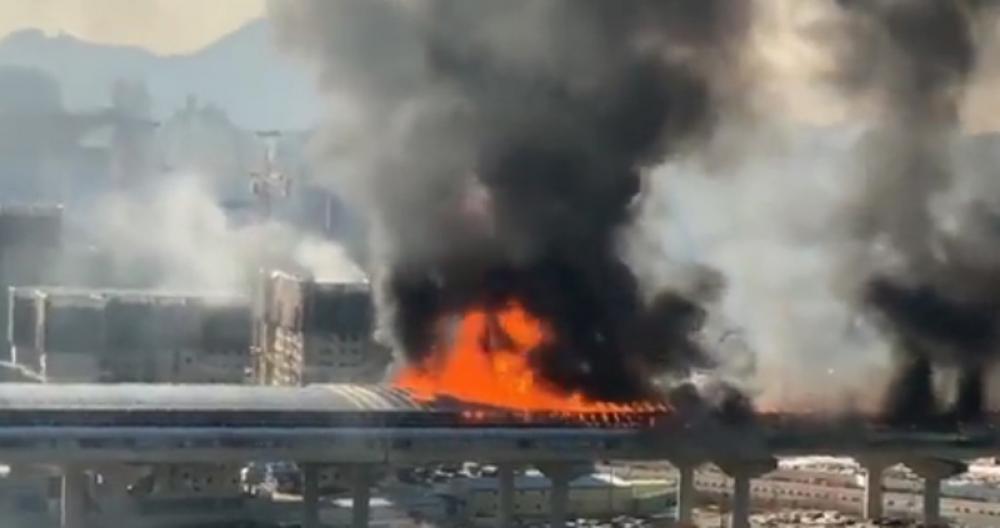 South Korea: Fire breaks out from parking tower South Korea: Fire breaks out from parking tower