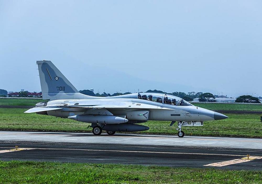 Philippine air force plane crashes in Bataan province, both pilots killed: Reports Philippine air force plane crashes in Bataan province, both pilots killed: Reports