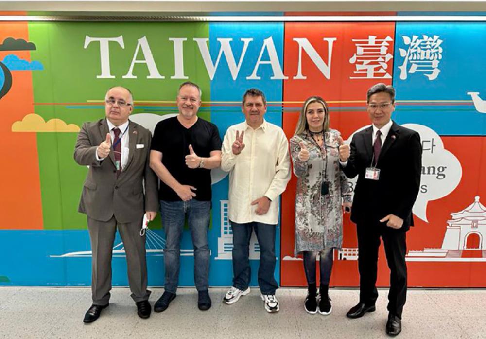 Paraguayan, British lawmakers commence Taiwan visit