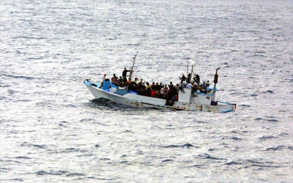 Greece: Refugee boat sinks, 32 die