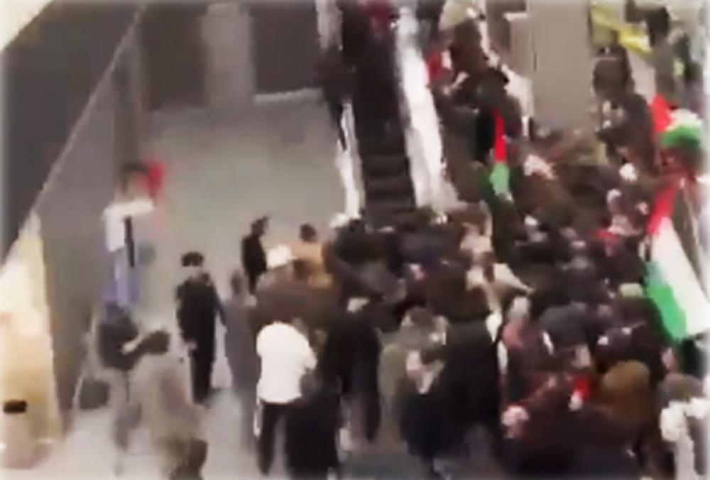 Anti-Israel mob storms Dagestan airport in Russia, triggers chaos
