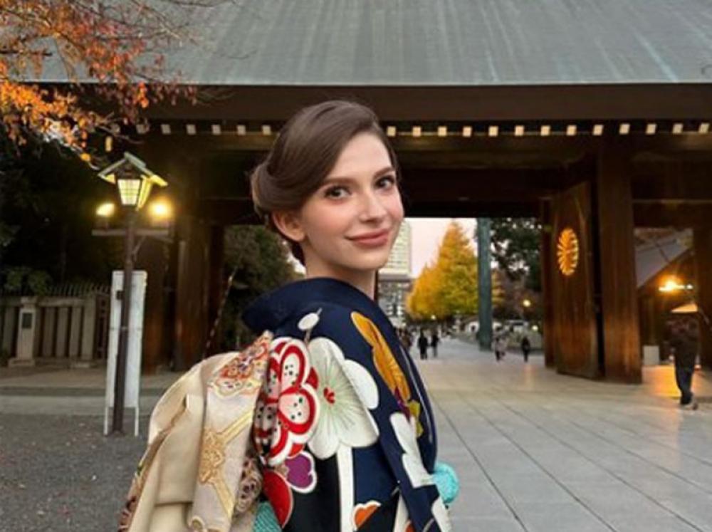 Ukraine-born Japanese beauty pageant winner Karolina Shiino relinquishes title over affairs with married man