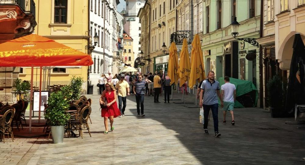 Slovakia witnesses participation of 15,000 people in anti-government rally 