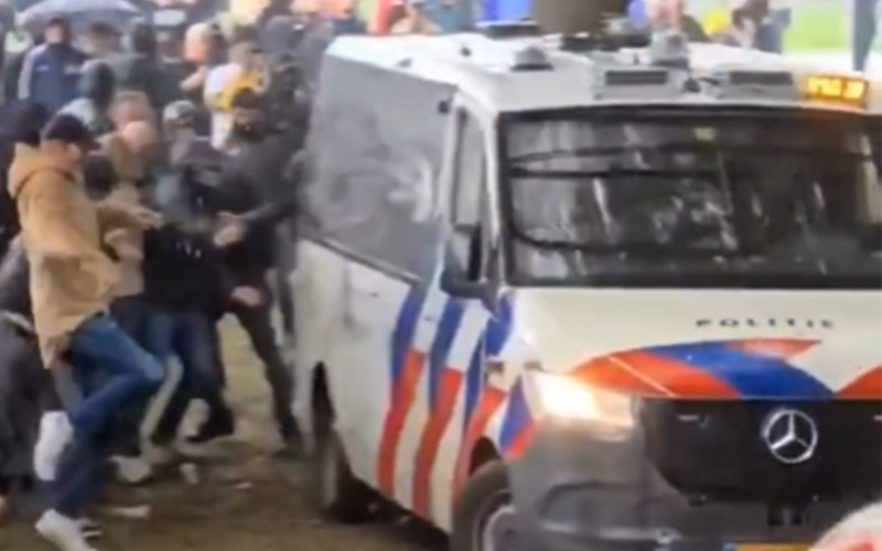 Dutch police arrest 30 after violent anti-immigration protest in The Hague Dutch police arrest 30 after violent anti-immigration protest in The Hague