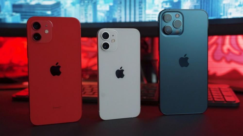 iPhone users are claiming the newly-released iOS 26 update is fast draining battery life