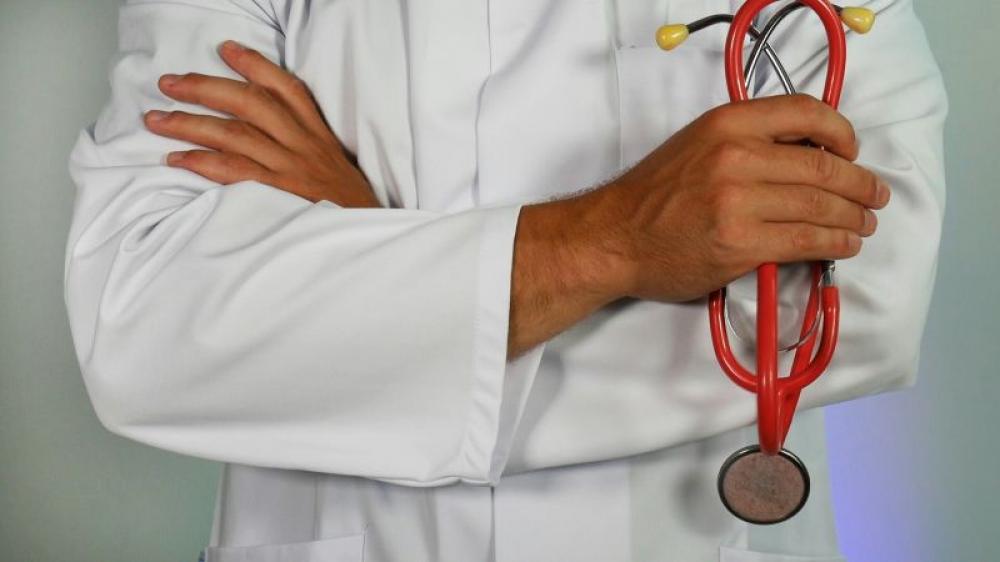 US: Indian-origin doctor charged with offering drugs for sexual favours