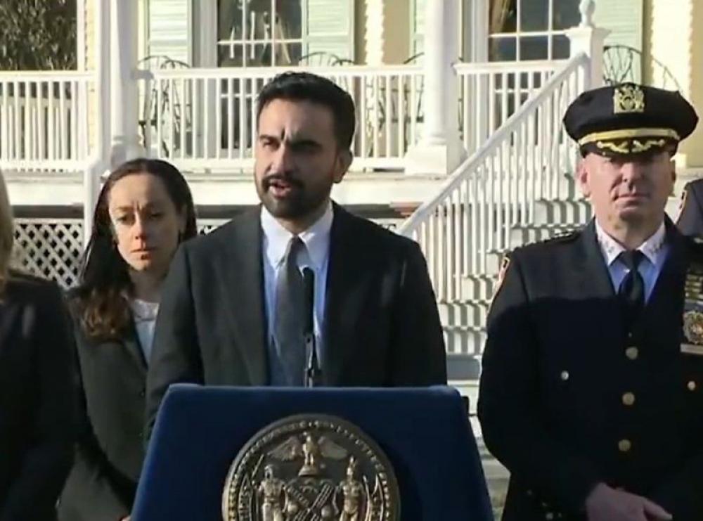  Terror in NYC! Two ISIS-inspired men caught tossing explosives outside Mayor Mamdani&rsquo;s NYC home 