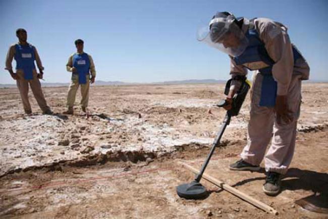 Afghanistan: UN-backed mine clearing project reports 34 killed during 2014