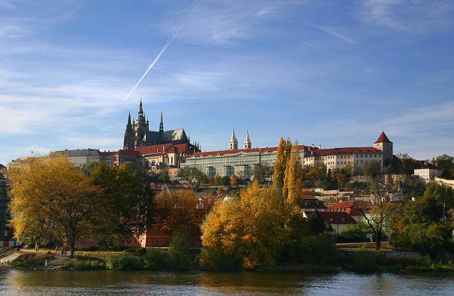 Czech Republic shooting kills 8