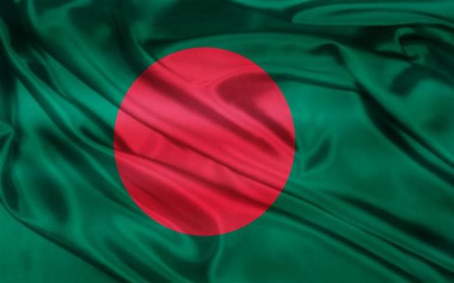 Dhaka: Bomb attack injures 14